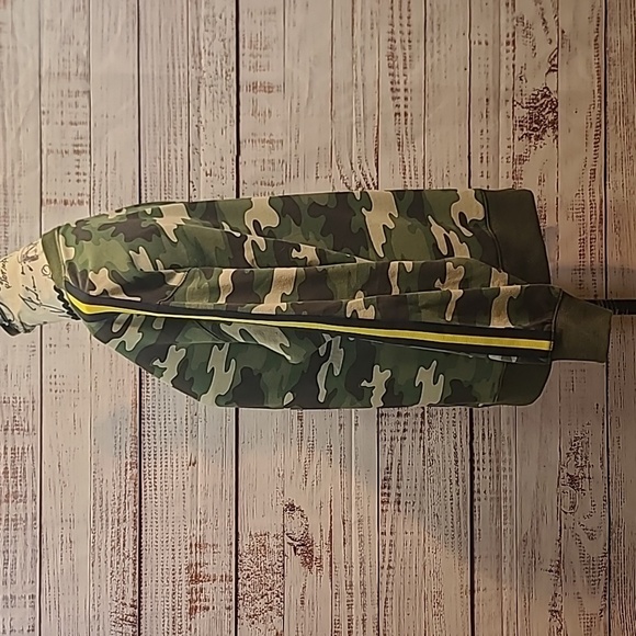 Eddie Bauer cute camo inside butter soft sweatshirt - Picture 4 of 9